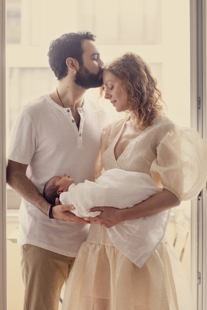 How to Plan Your Newborn Photoshoot. Photo by Jessica Sidenros